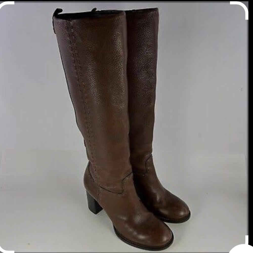 Tory Burch Brown Wyatt Stovepipe Pebbled Leather Gold Logo Tall boots Sz 6